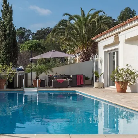 Lei Sambro, Familienfreundlich, Pool Und Toller Meerblick, Ruhig Gelegen Feriehus *